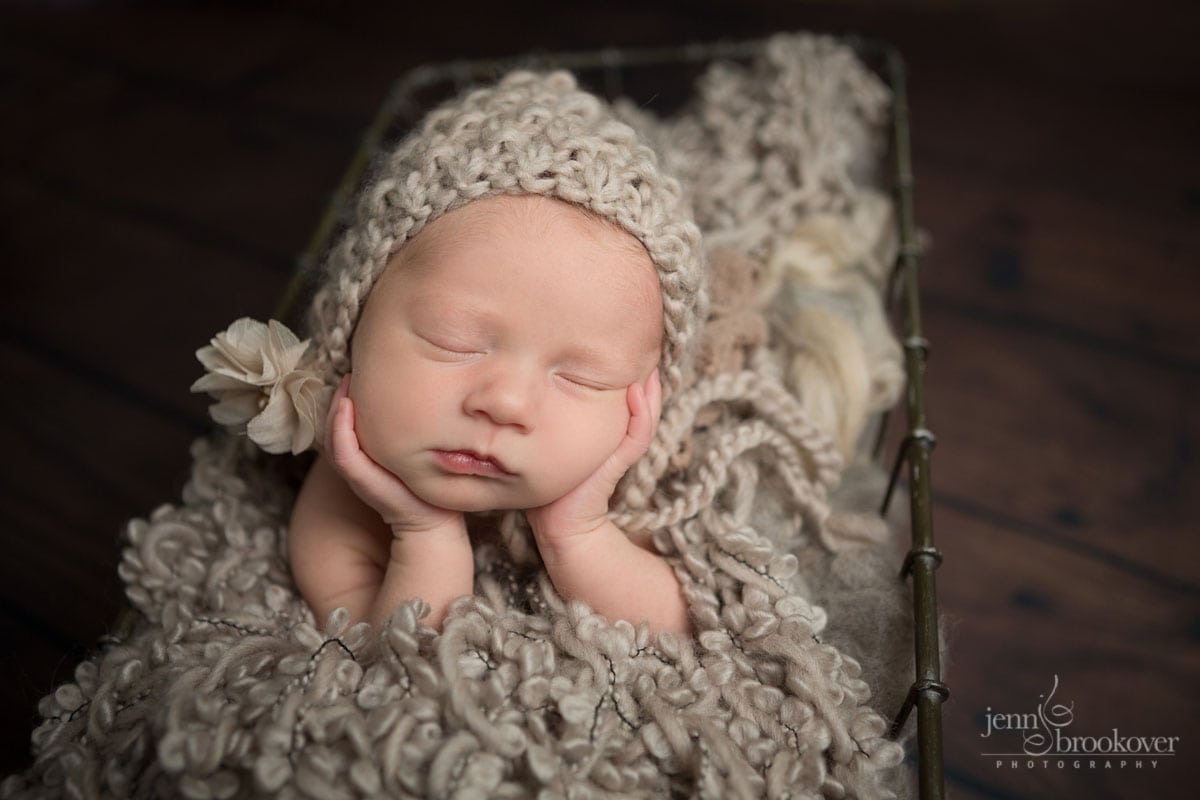 newborn photography by Jenn Brookover in San Antonio Texas baby in taupe hat 