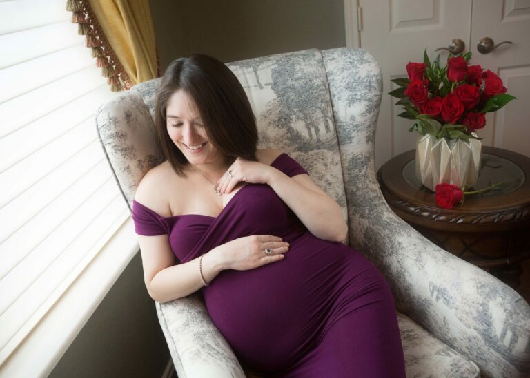 Maternity Photography what to wear – come see our maternity dress collection!